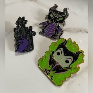 Lot of 14 Disney villain/halloween enamel pins